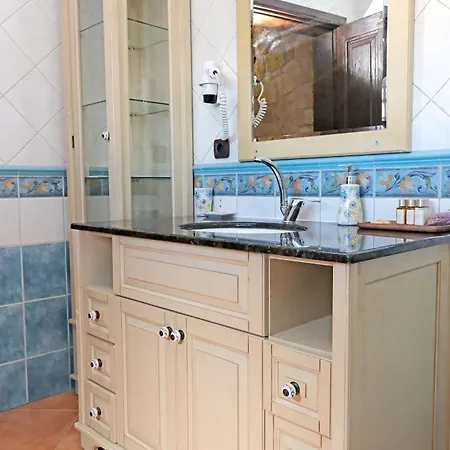 Mai Alaçatı Pansiyon Çeşme